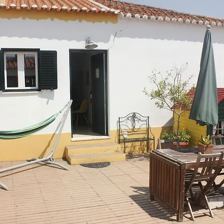 Casinha Da Andorinha - Casa de Férias Ericeira
